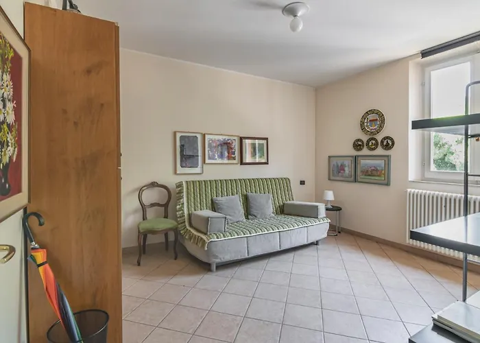 Guesthost - A Due Passi Da Borgo San Giuliano *
