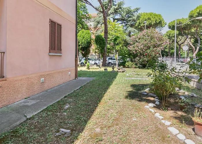 A Due Passi Da Borgo San Giuliano Ρίμινι